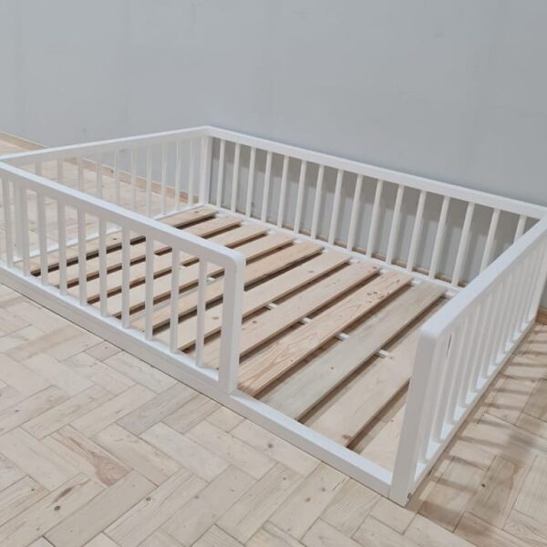 Kids comfort floor bed